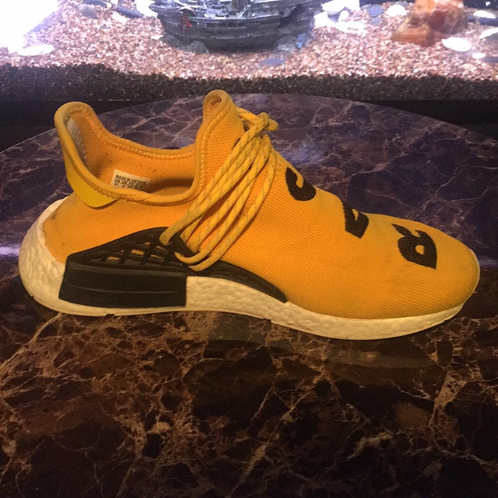 Human Race - Picture 5 of 6